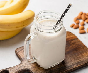 Фото - Продукты-пребиотики - Йогурт - Бананы - Орехи